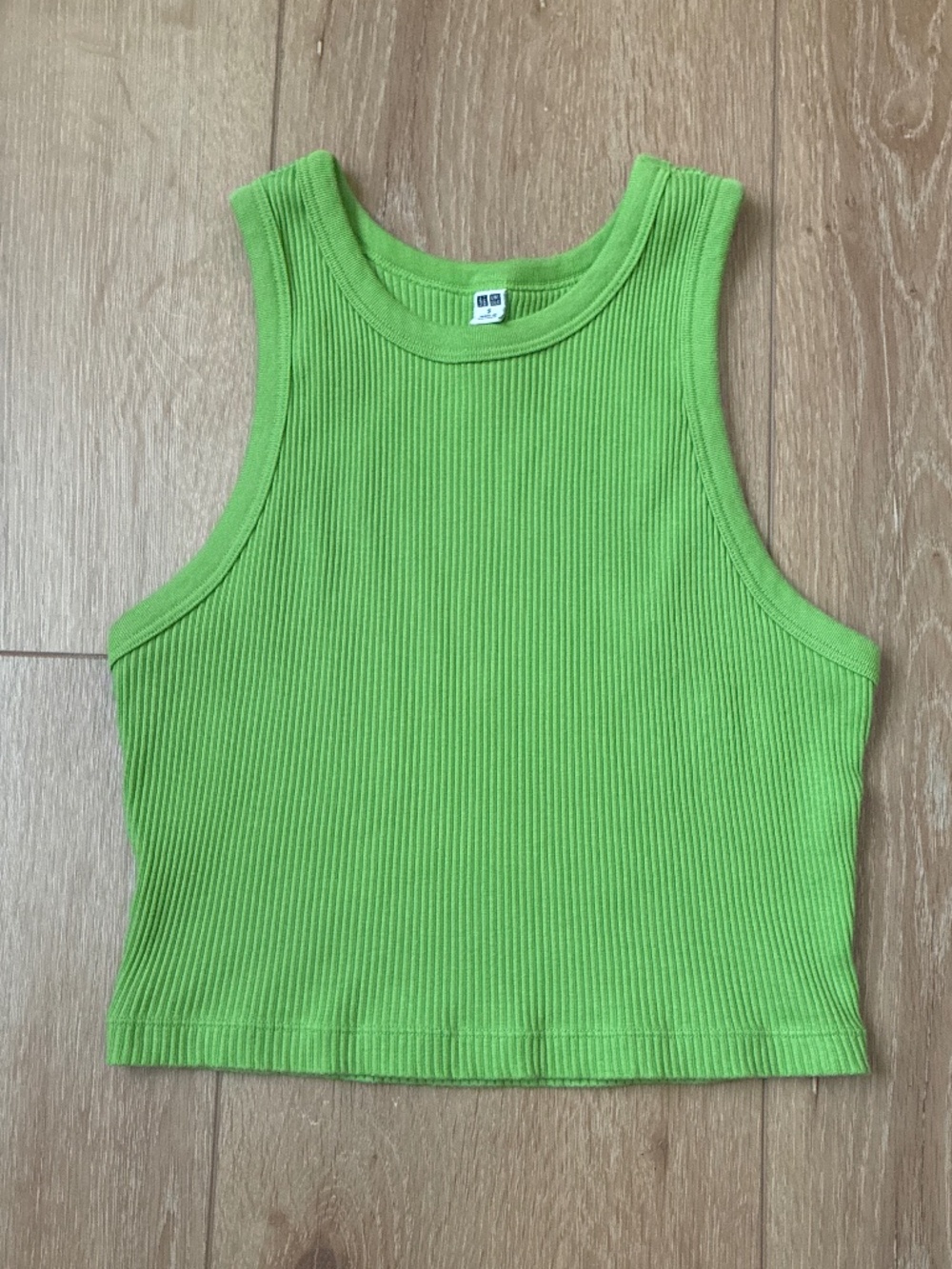 Uniqlo green ribbed tank top shirt Small